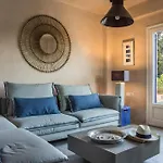 Luxurious Nadoria, Ithaca Island Villa Vathí