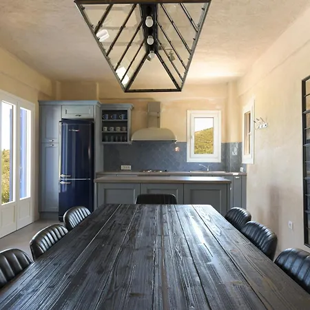 Luxurious Nadoria, Ithaca Island * Βαθύ