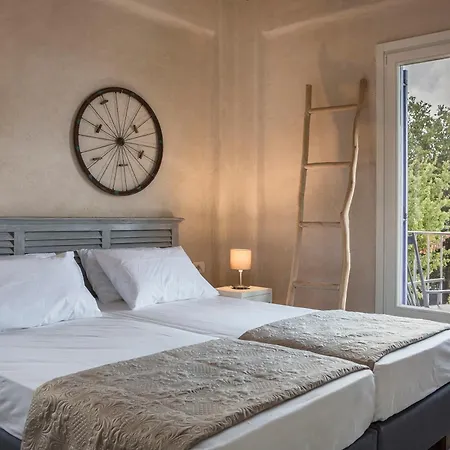 Βίλα Luxurious Nadoria, Ithaca Island *