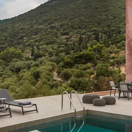 Βίλα Luxurious Nadoria, Ithaca Island *