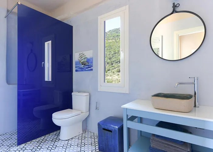 Luxurious Nadoria, Ithaca Island