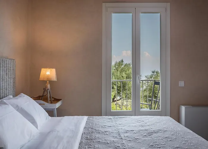 Luxurious Nadoria, Ithaca Island *