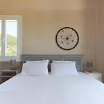 Luxurious Nadoria, Ithaca Island Villa *