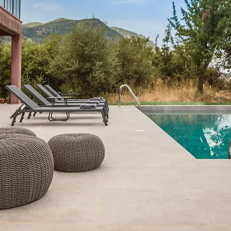 Luxurious Nadoria, Ithaca Island * ואטי
